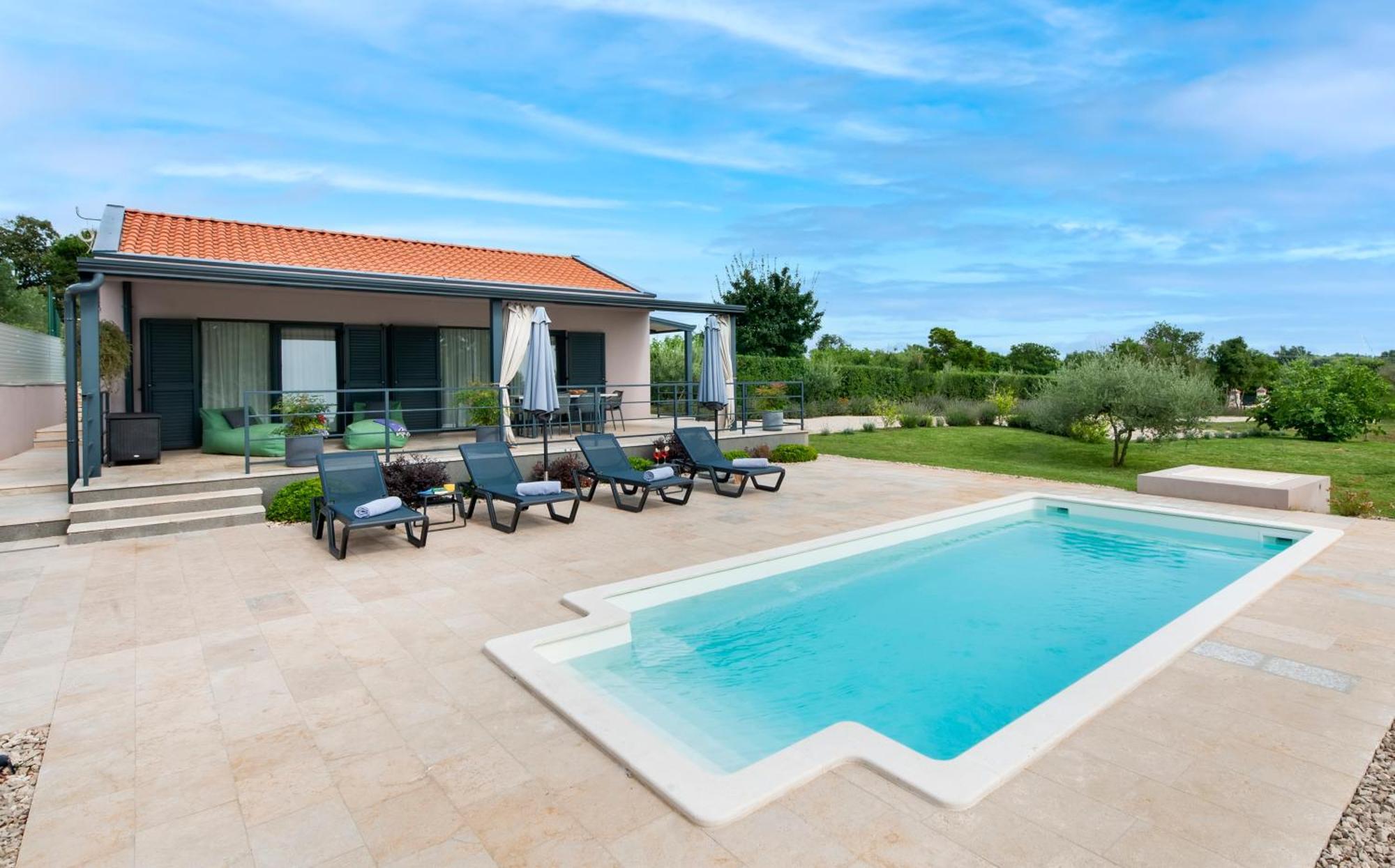 Vila Jolanda โรวีน ภายนอก รูปภาพ